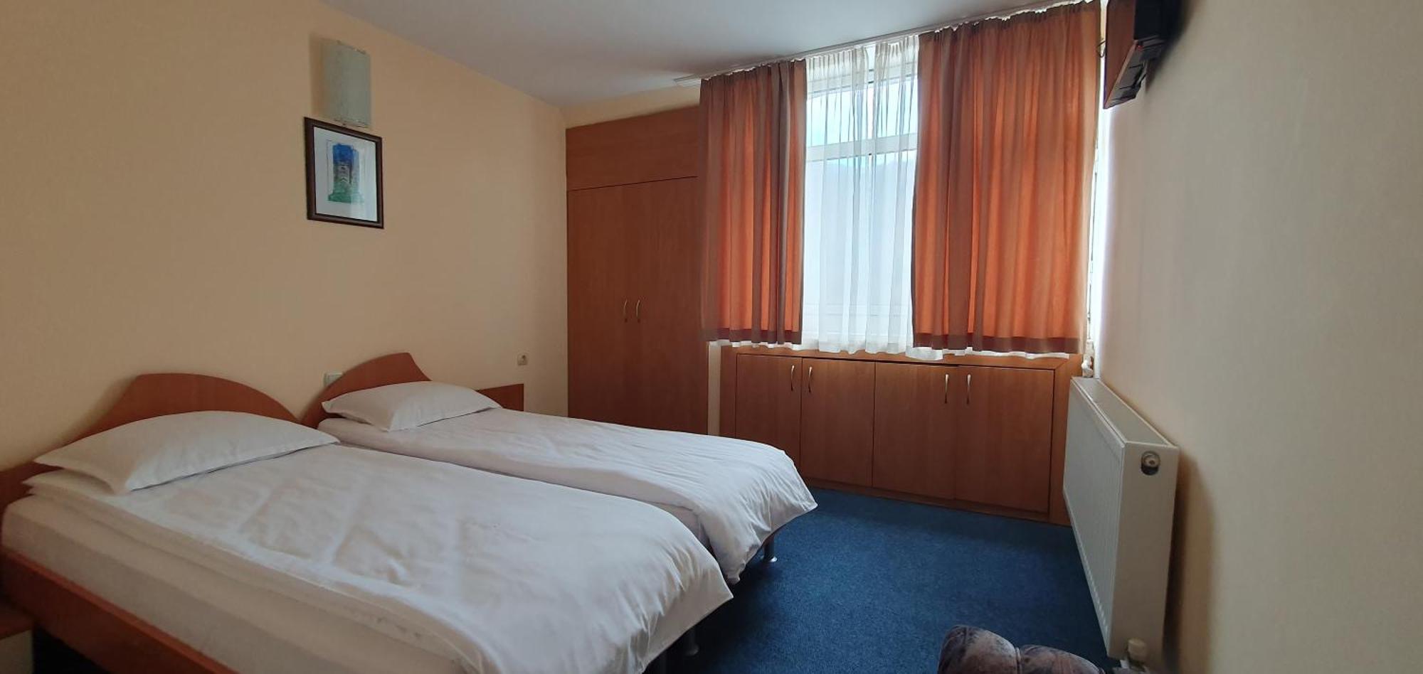 Motel Monza Yukarı Cuma Dış mekan fotoğraf