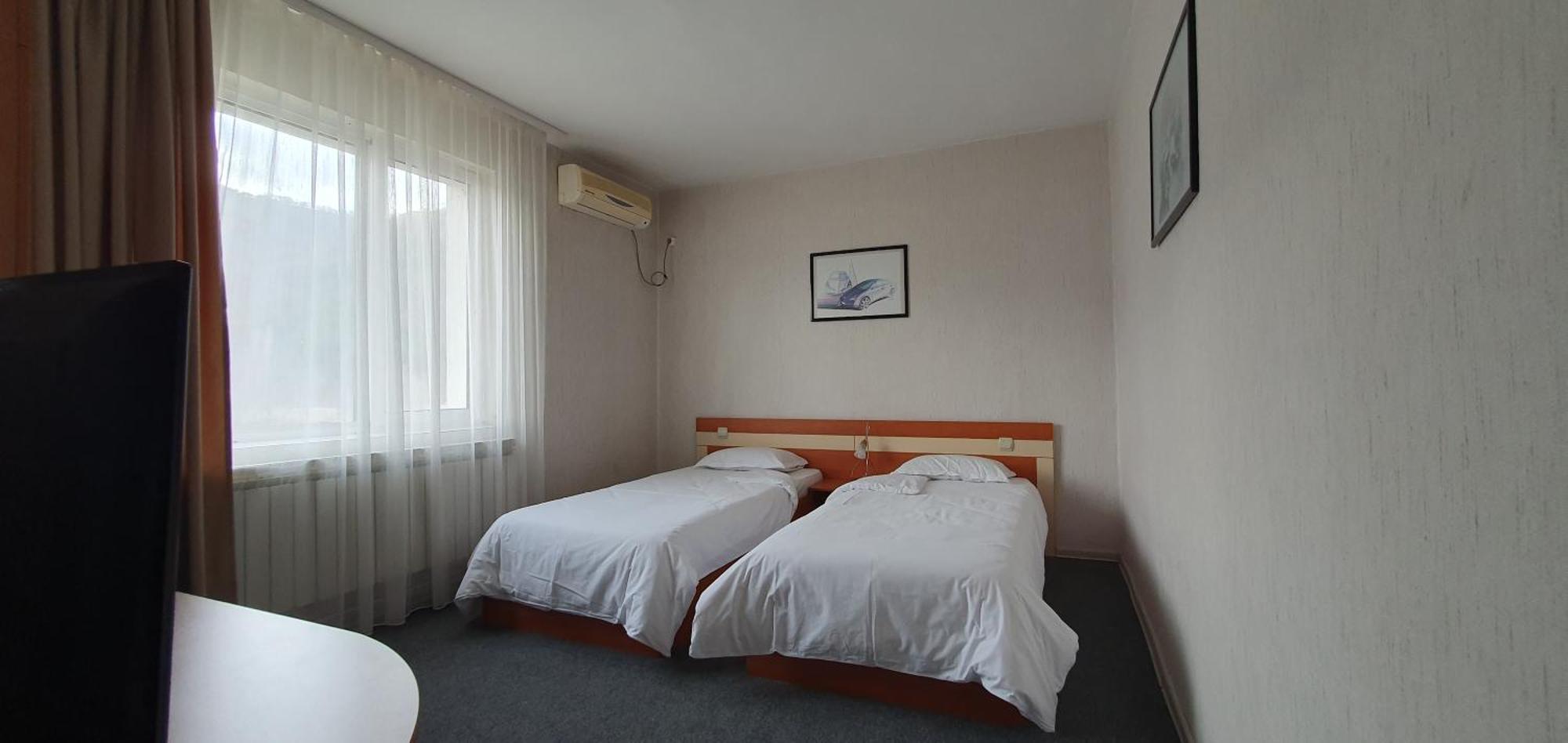 Motel Monza Yukarı Cuma Dış mekan fotoğraf